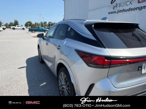 Used 2024 Lexus RX 350 AWD w/ Convenience Package image 4
