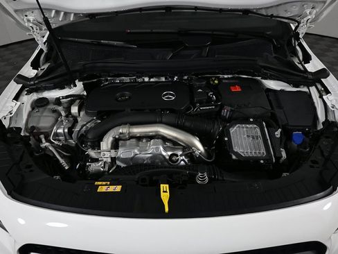 Certified 2025 Mercedes-Benz GLA 250 image 33