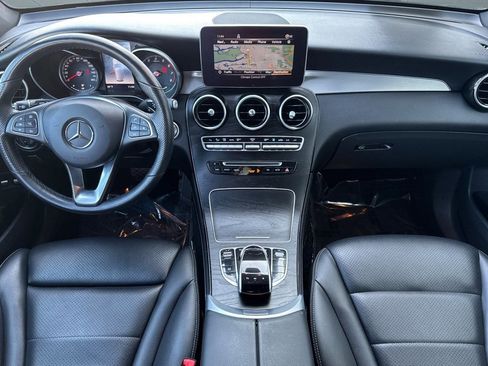 Used 2019 Mercedes-Benz GLC 350e 4MATIC image 15