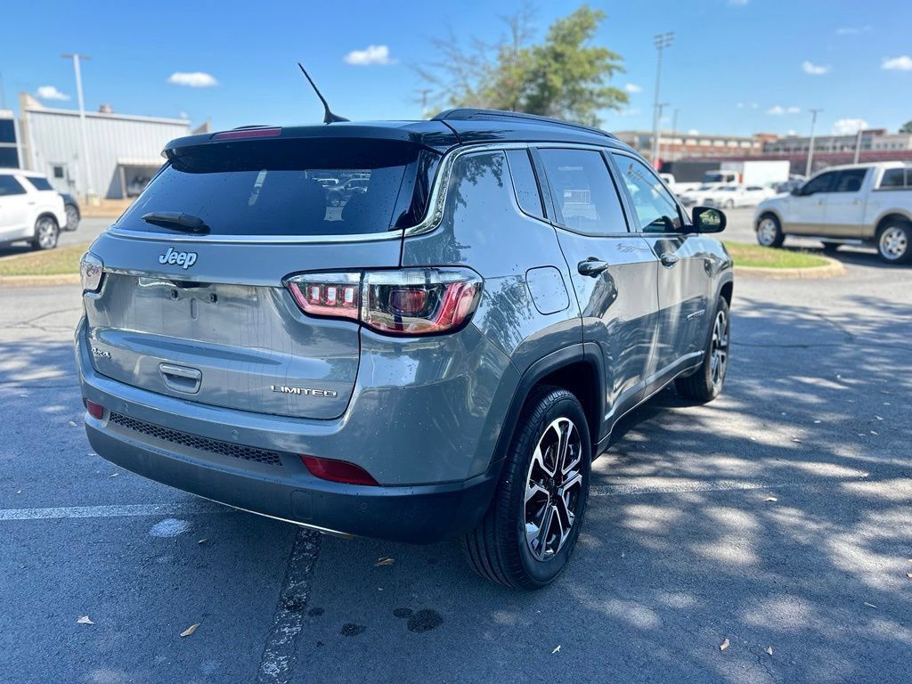 Used 2023 Jeep Compass Limited AWD/4WD image 7