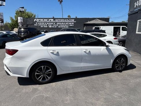 Used 2024 Kia Forte LXS w/ LXS Technology Package FWD image 25