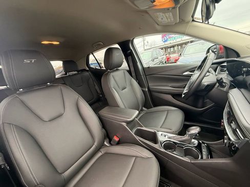 Used 2024 Buick Encore GX Sport Touring w/ Comfort Package image 24