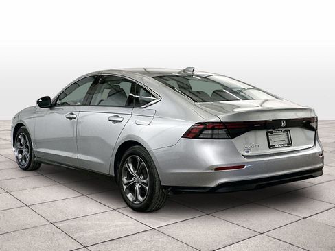 Used 2024 Honda Accord EX image 10
