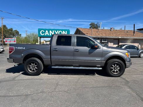 Used 2014 Ford F150 XLT w/ XLT Chrome Package image 2