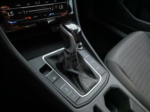 Used 2025 Volkswagen Jetta S FWD image 24