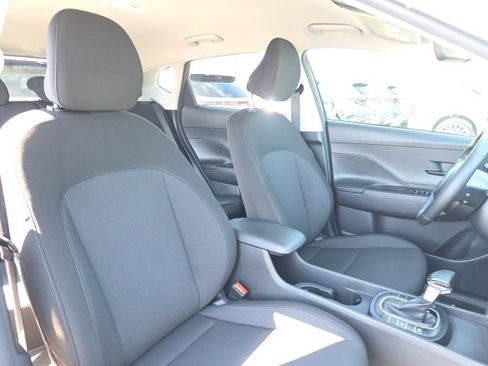 Certified 2024 Hyundai Kona SEL image 9