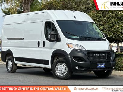 New 2025 RAM ProMaster 2500 w/ Convenience Group