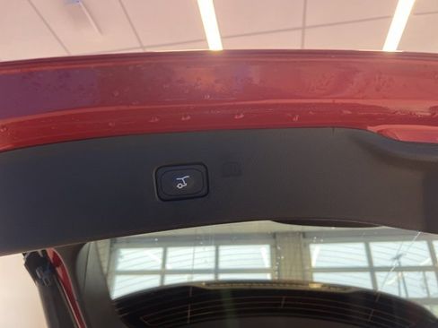 Used 2023 Ford Edge SEL w/ Convenience Package image 17