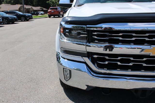 Used 2018 Chevrolet Silverado 1500 LTZ AWD/4WD image 38