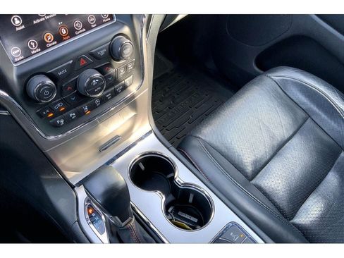 Used 2018 Jeep Grand Cherokee Trailhawk w/ Trailhawk Luxury Group AWD/4WD image 19