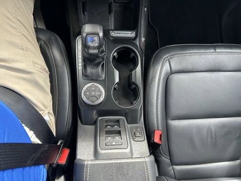 Certified 2025 Ford Bronco Outer Banks image 16