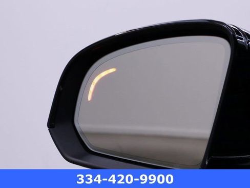 New 2025 Volvo XC40 B5 Plus w/ Protection Package Premier image 29