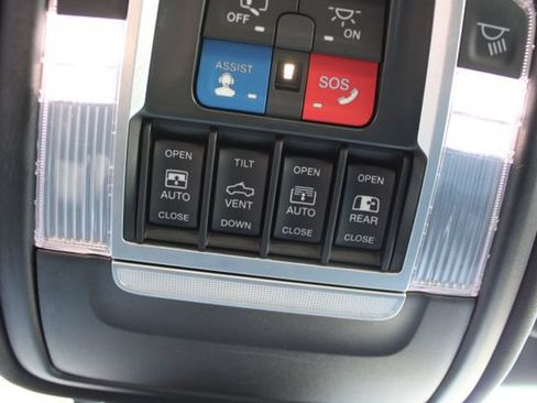 Used 2020 RAM 1500 Limited AWD/4WD image 33