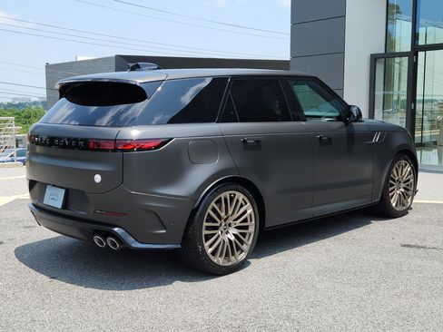 New 2025 Land Rover Range Rover Sport SV Edition Two image 2