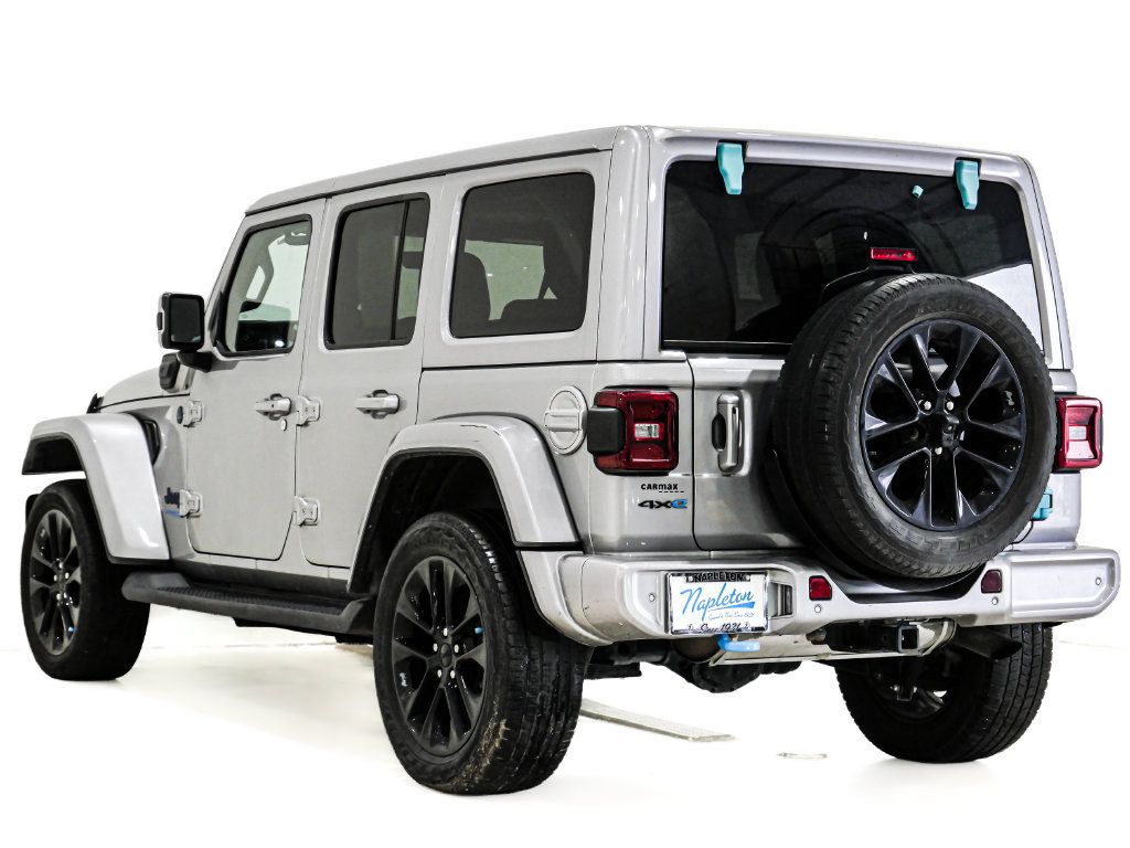 Used 2021 Jeep Wrangler Unlimited Sahara AWD/4WD image 9