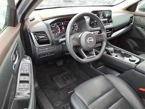 Used 2023 Nissan Rogue SL w/ SL Premium Package image 15