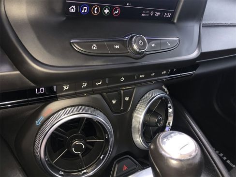 Used 2021 Chevrolet Camaro LT image 18