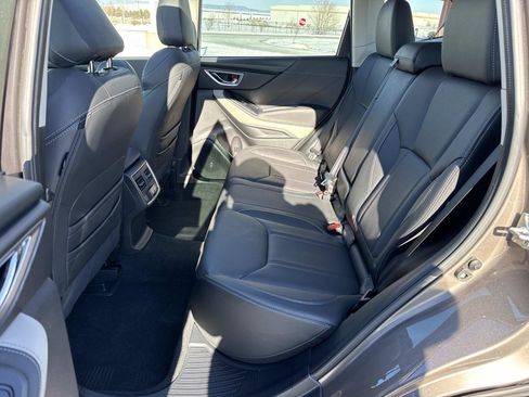Used 2023 Subaru Forester Limited image 23