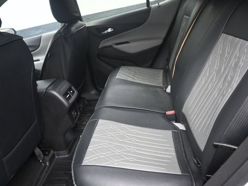 Used 2022 Chevrolet Equinox LS FWD image 14