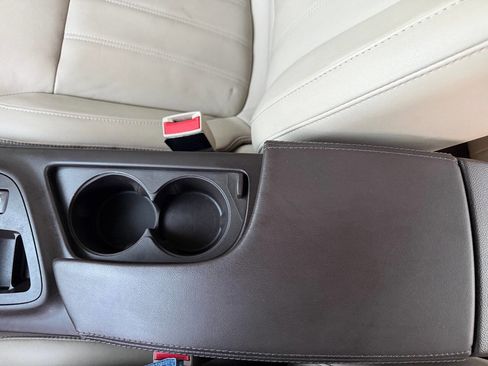 Used 2012 Buick Regal Leather image 32