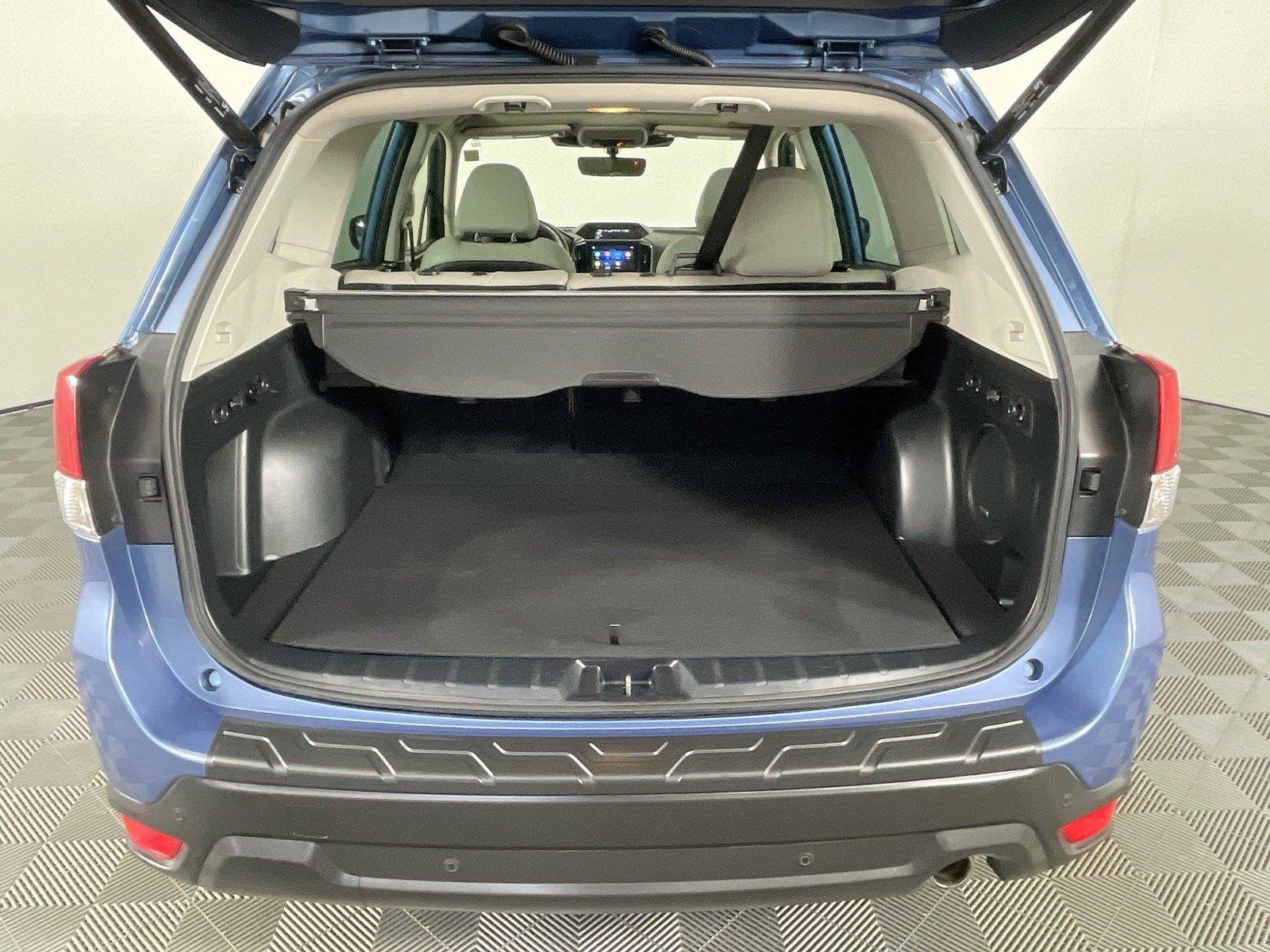 Certified 2023 Subaru Forester Limited AWD/4WD image 30