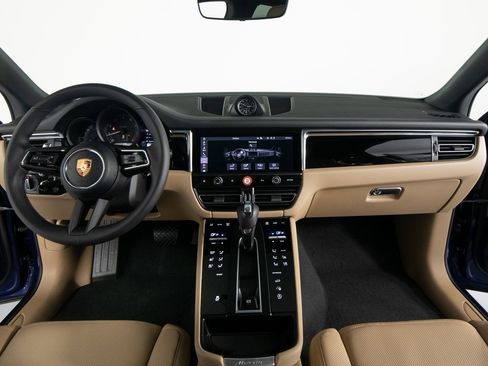 New 2026 Porsche Macan image 30