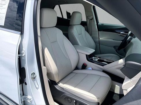 Used 2021 Buick Envision Essence FWD image 9
