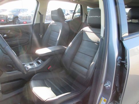 Certified 2024 GMC Terrain Denali w/ Denali Premium Package image 19