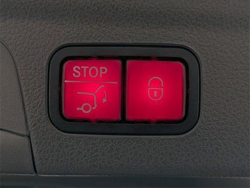 Used 2020 Mercedes-Benz GLE 350 w/ 3rd Row Seat Package image 29