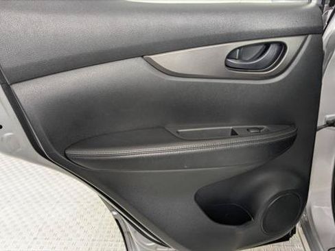 Used 2020 Nissan Rogue Sport S FWD image 14