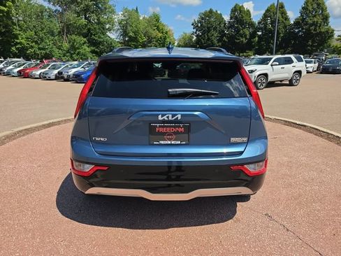 Used 2023 Kia Niro Wind w/ Wind Preserve Package FWD image 4