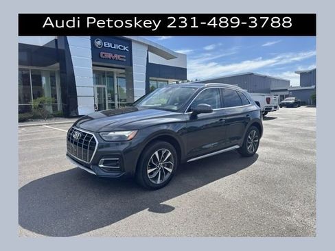 Used 2021 Audi Q5 Premium Plus w/ Premium Plus Package AWD/4WD image 1
