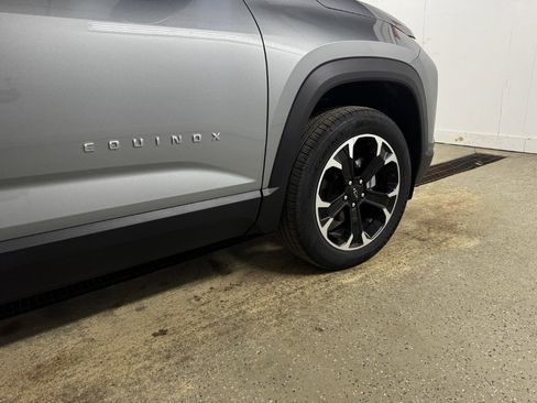 New 2026 Chevrolet Equinox LT w/ Convenience Package II image 11