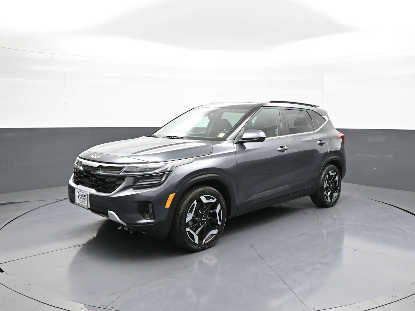 Used 2025 Kia Seltos SX w/ SX Sunroof Package AWD/4WD image 1