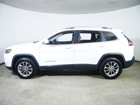 Used 2019 Jeep Cherokee Latitude Plus image 4