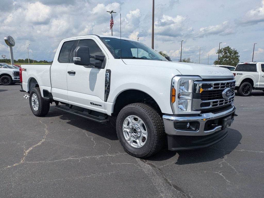 New 2026 Ford F250 XLT w/ FX4 Off-Road Package AWD/4WD image 24