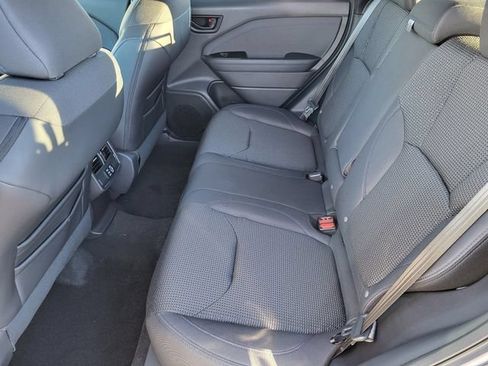 Used 2026 Subaru Forester Premium AWD/4WD image 17