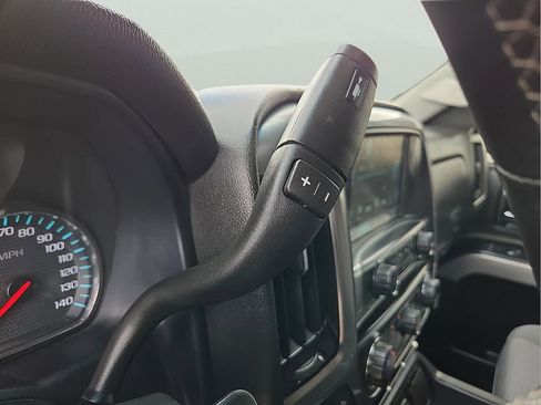 Used 2018 Chevrolet Silverado 1500 LT w/ Texas Edition AWD/4WD image 17