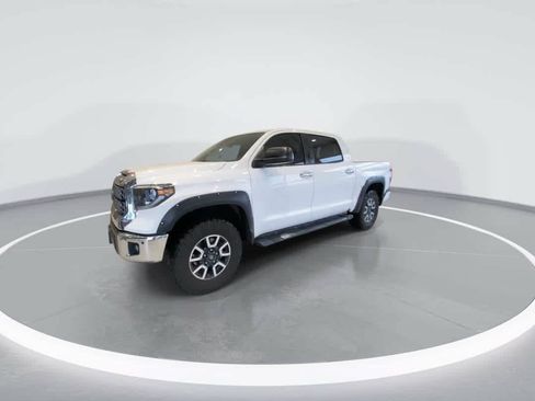 Certified 2019 Toyota Tundra Limited w/ Limited Premium Package AWD/4WD image 4