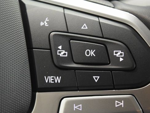 New 2025 Volkswagen Tiguan S image 13