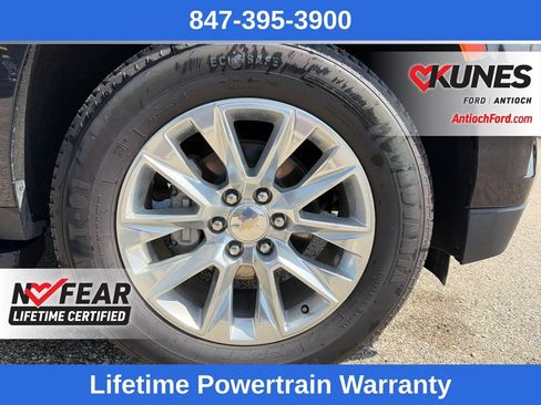 Used 2024 Chevrolet Suburban Premier AWD/4WD image 13