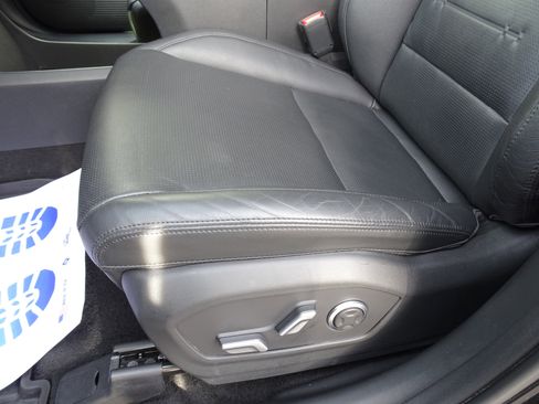 Used 2024 Hyundai Santa Fe Limited image 9