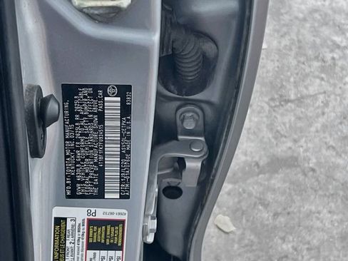Used 2015 Toyota Camry XSE FWD image 24
