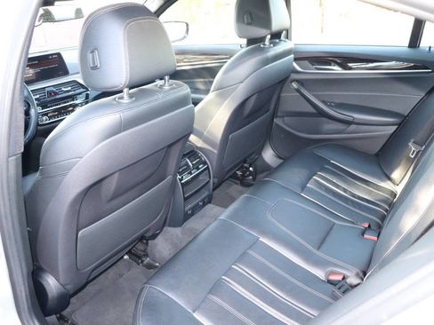 Used 2017 BMW 530i image 30