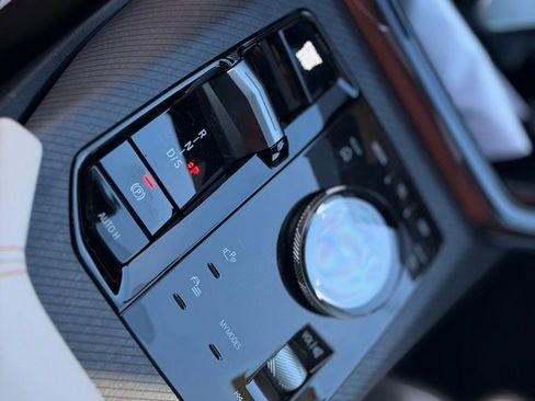 New 2026 BMW X3 xDrive30 w/ Premium Package image 17