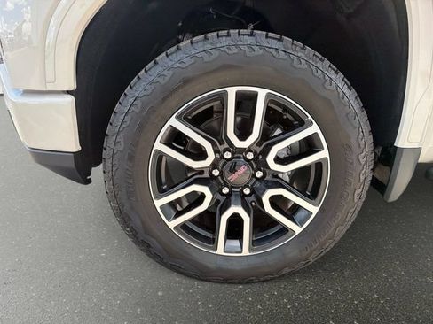New 2026 GMC Sierra 1500 AT4 w/ AT4 Premium Package AWD/4WD image 10