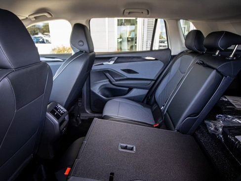 New 2026 Volkswagen Tiguan SE image 46