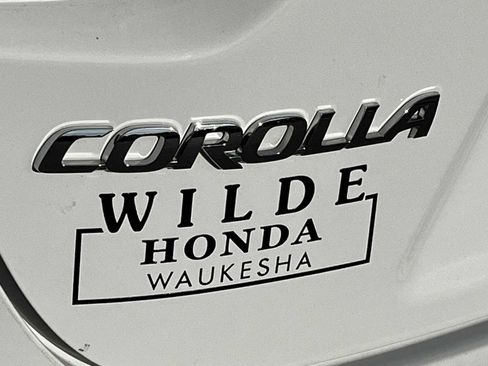 Used 2023 Toyota Corolla LE image 12