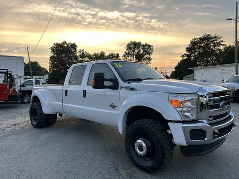 Used 2016 Ford F350 XLT AWD/4WD image 4