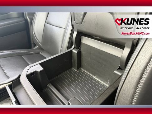 Used 2021 GMC Yukon Denali w/ LPO, Illumination Package AWD/4WD image 22